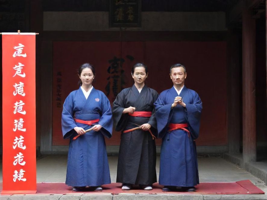 步入广州飞机网桑拿，迎接你的是豪华而宁静的大堂